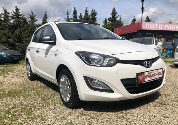 Hyundai i20 cena 23900 przebieg: 158000, rok produkcji 2014 z Supraśl małe 301